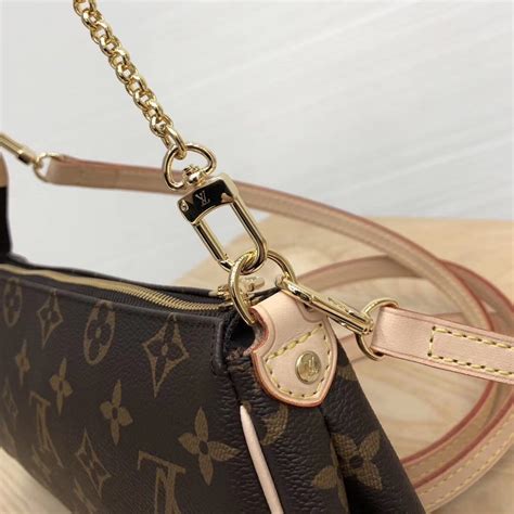 Louis vuitton small chain purse. Things To Know About Louis vuitton small chain purse. 